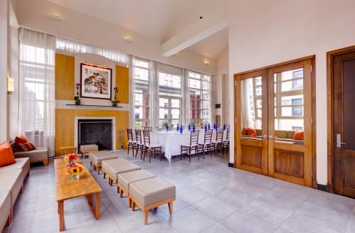 Penthouse 1202 can accommodate small private meetings