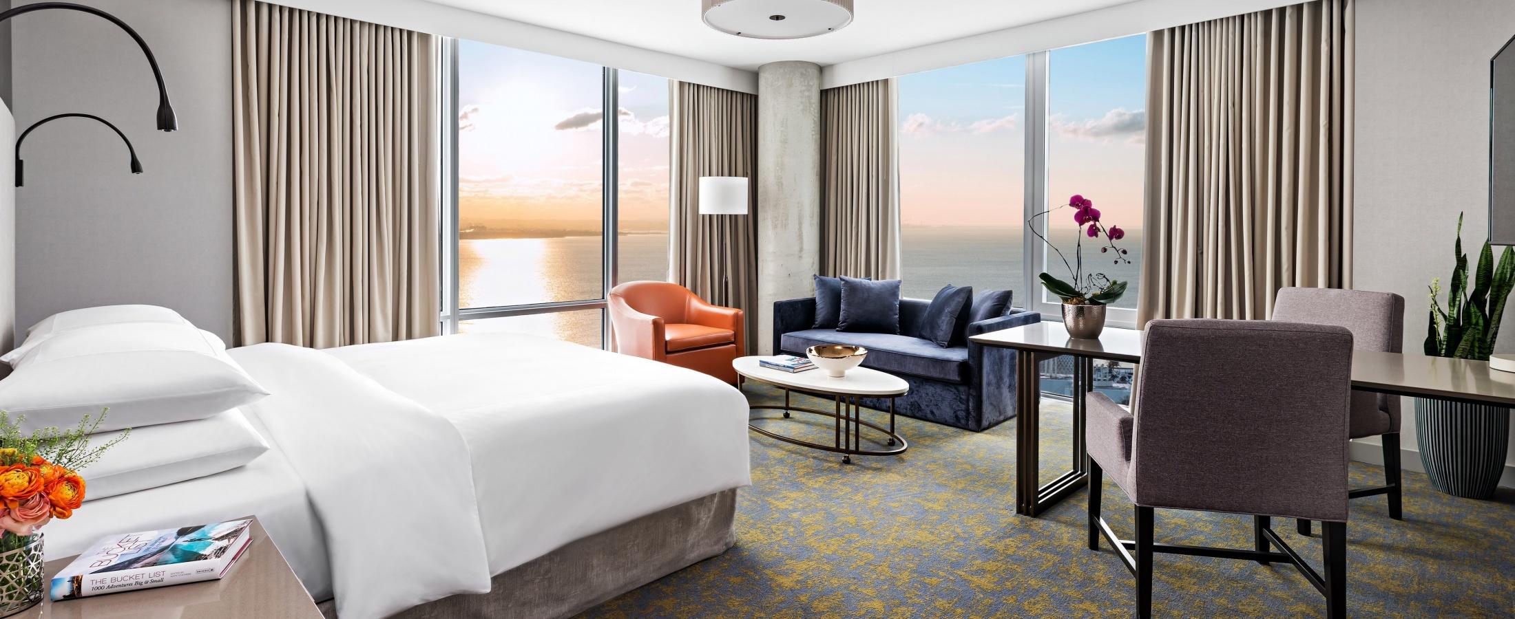 Hotel X Toronto's Corner King Studio comes with private office space illuminated by an abundance of natural light.