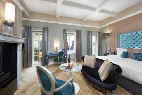 Aria Signature Room with City View- Classical Wing