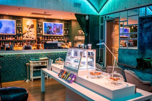 Caf&eacute; Liszt: A bar, a lounge, a terrace - decorated with the original signature of music legends